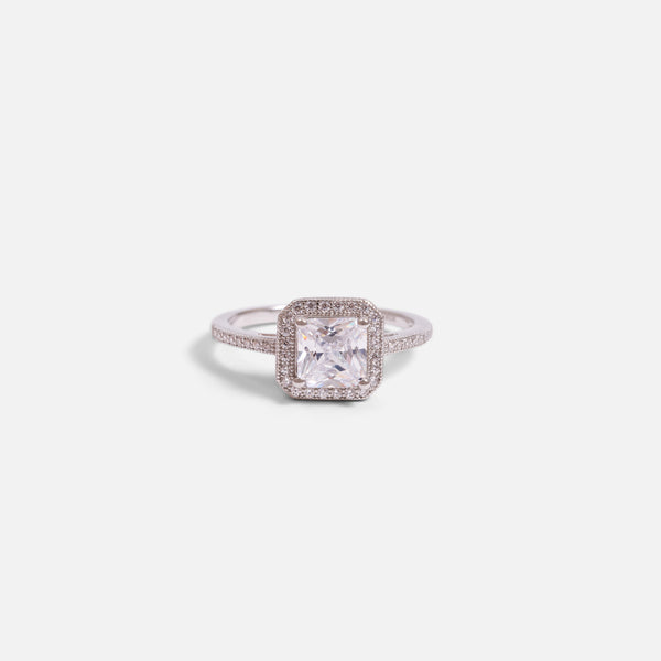 Load image into Gallery viewer, Sterling silver ring with large and small stones