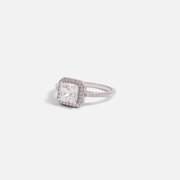 Load image into Gallery viewer, Sterling silver ring with large and small stones