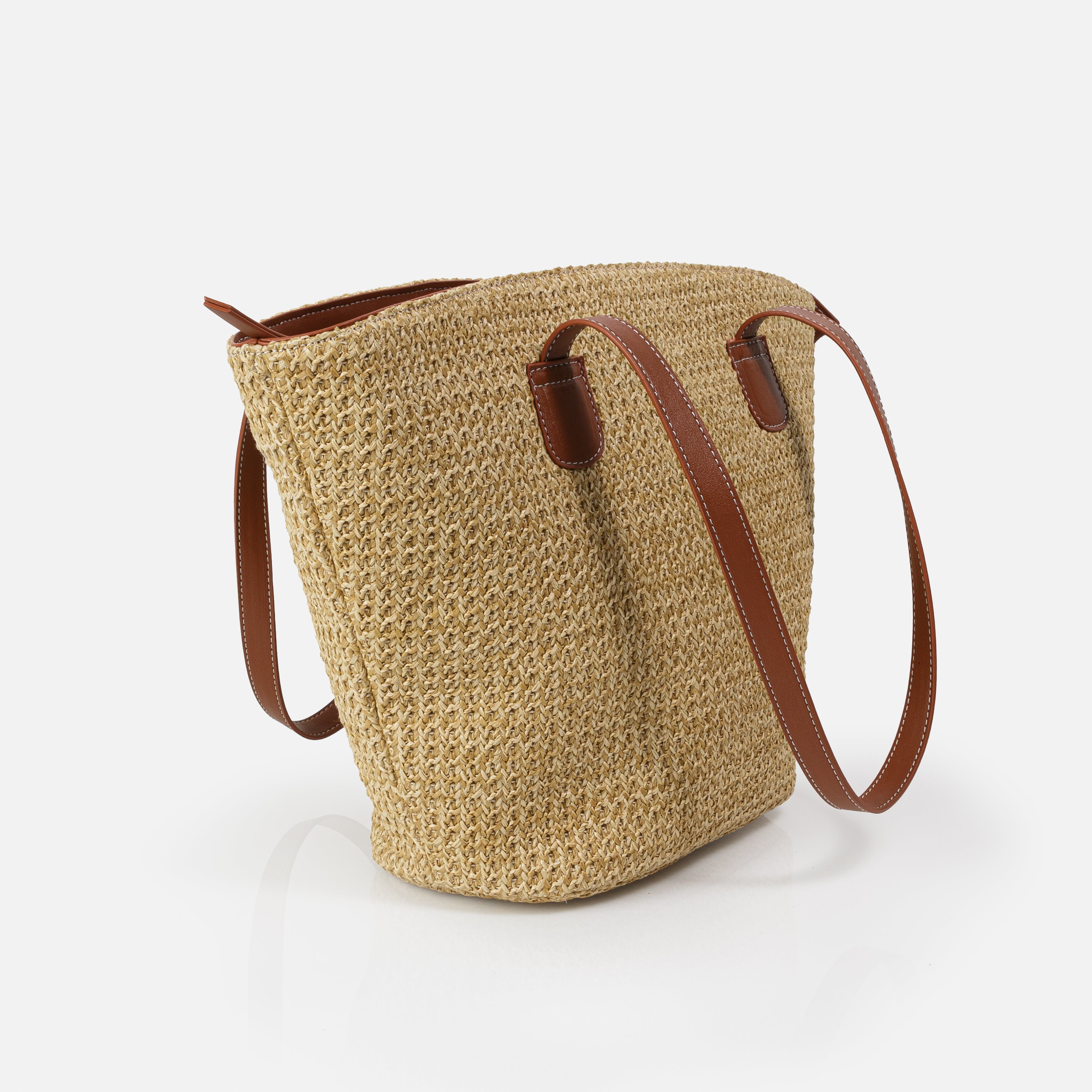 Woven straw tote bag