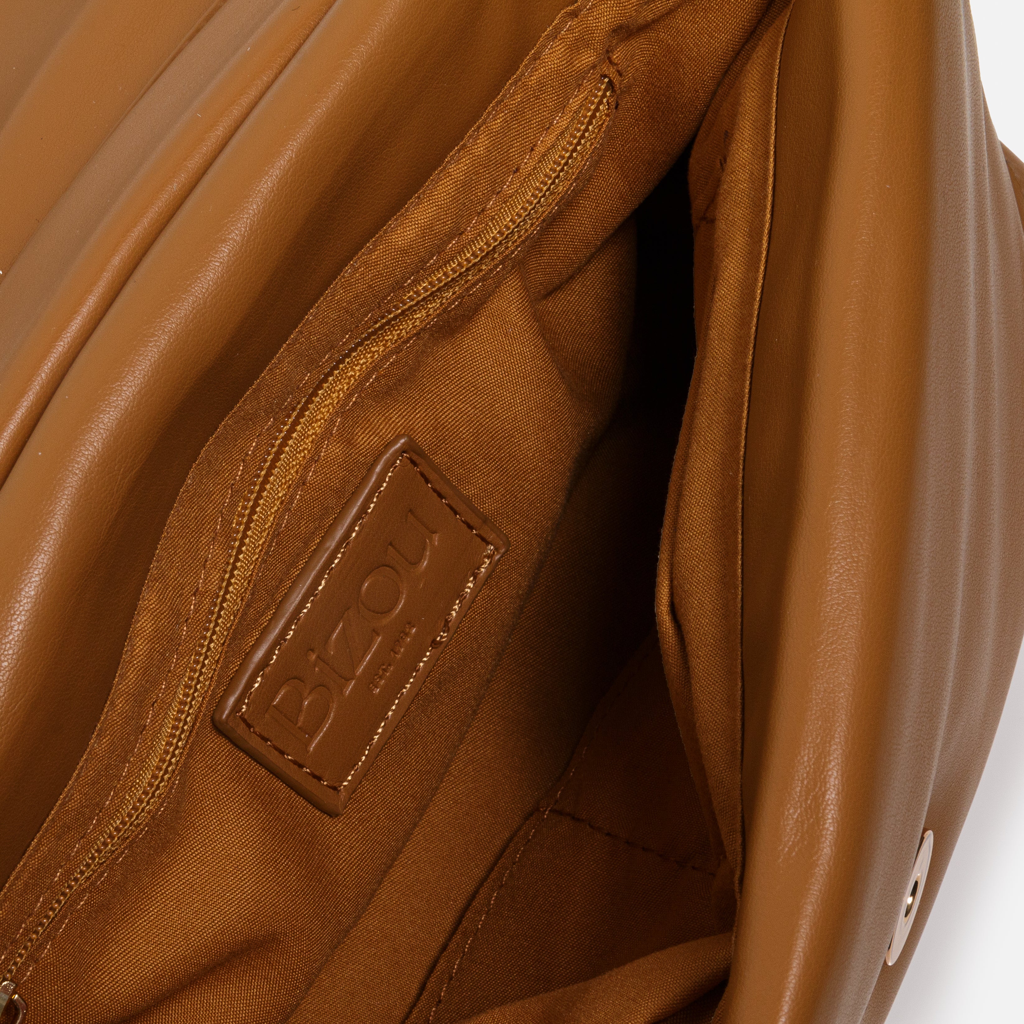 Sac à main bandoulière caramel en PU et sangle rayée en nylon