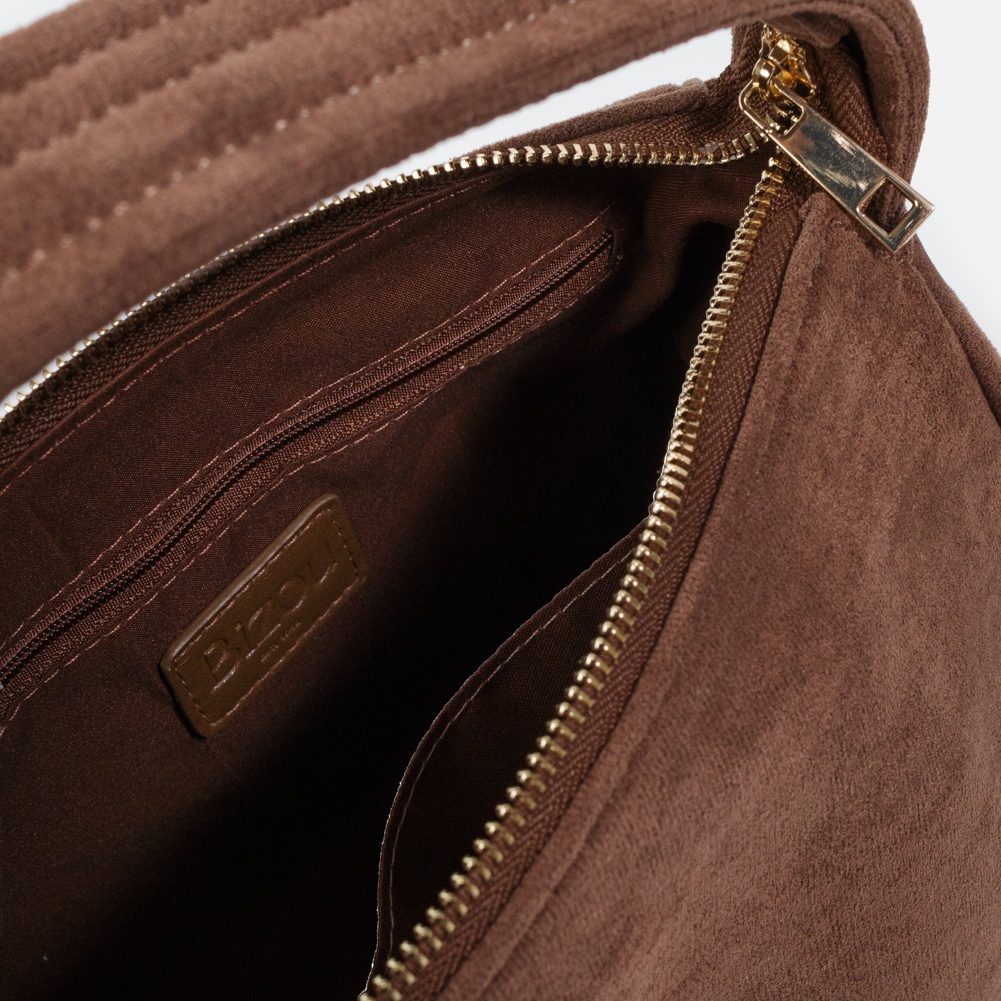 Sac à main brun pâle en effet suède