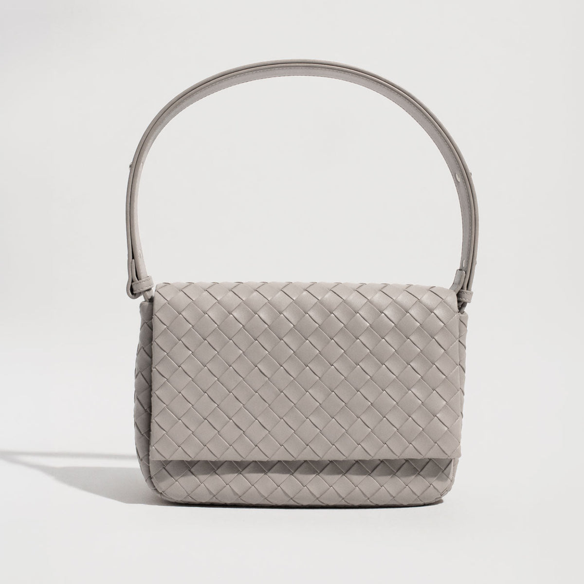 Sac à main tressé beige à poignée