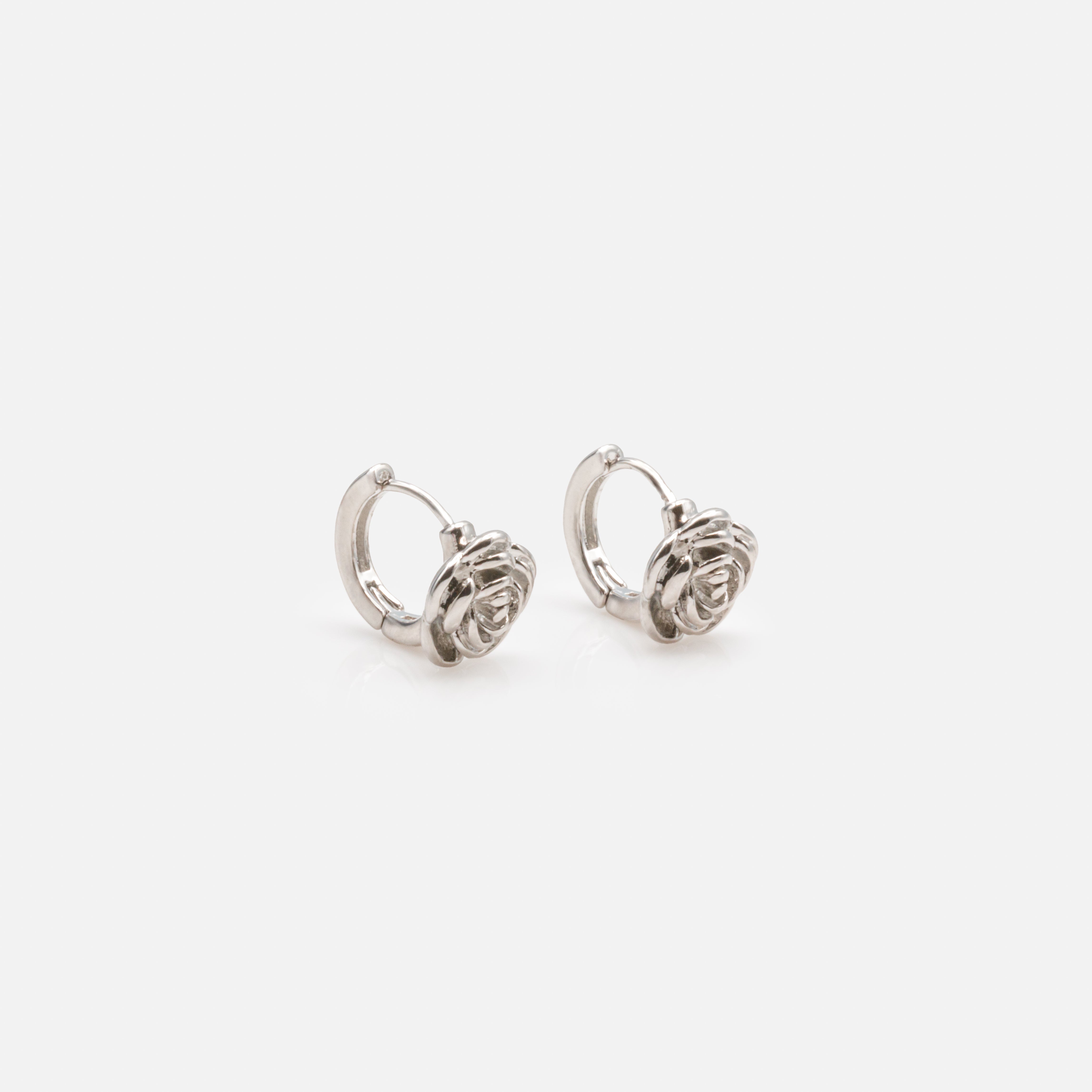 Boucles d'oreilles huggies argentées 11 mm avec rose