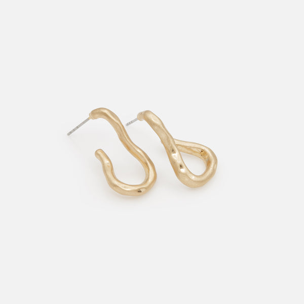Load image into Gallery viewer, Twisted open gold hoop earrings