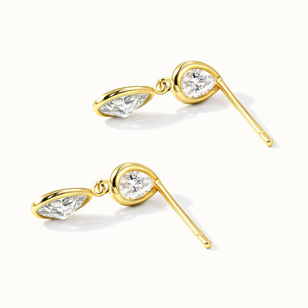 Charger l'image dans la galerie, Boucles d'oreilles en or vermeil avec zircons cubiques en forme de gouttes