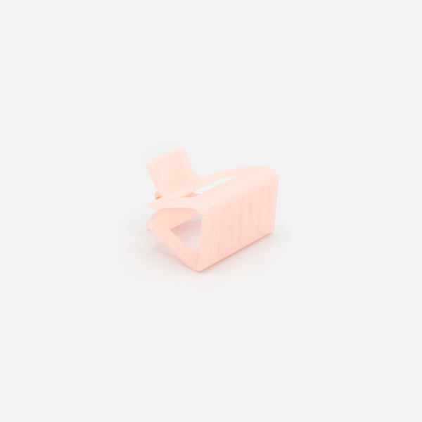 Load image into Gallery viewer, Medium pale pink clip