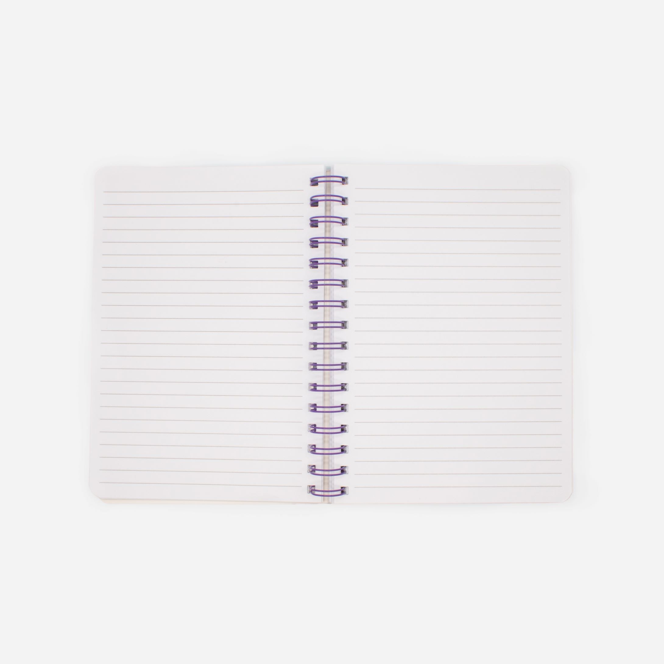 Cahier de notes lilas avec fleurs