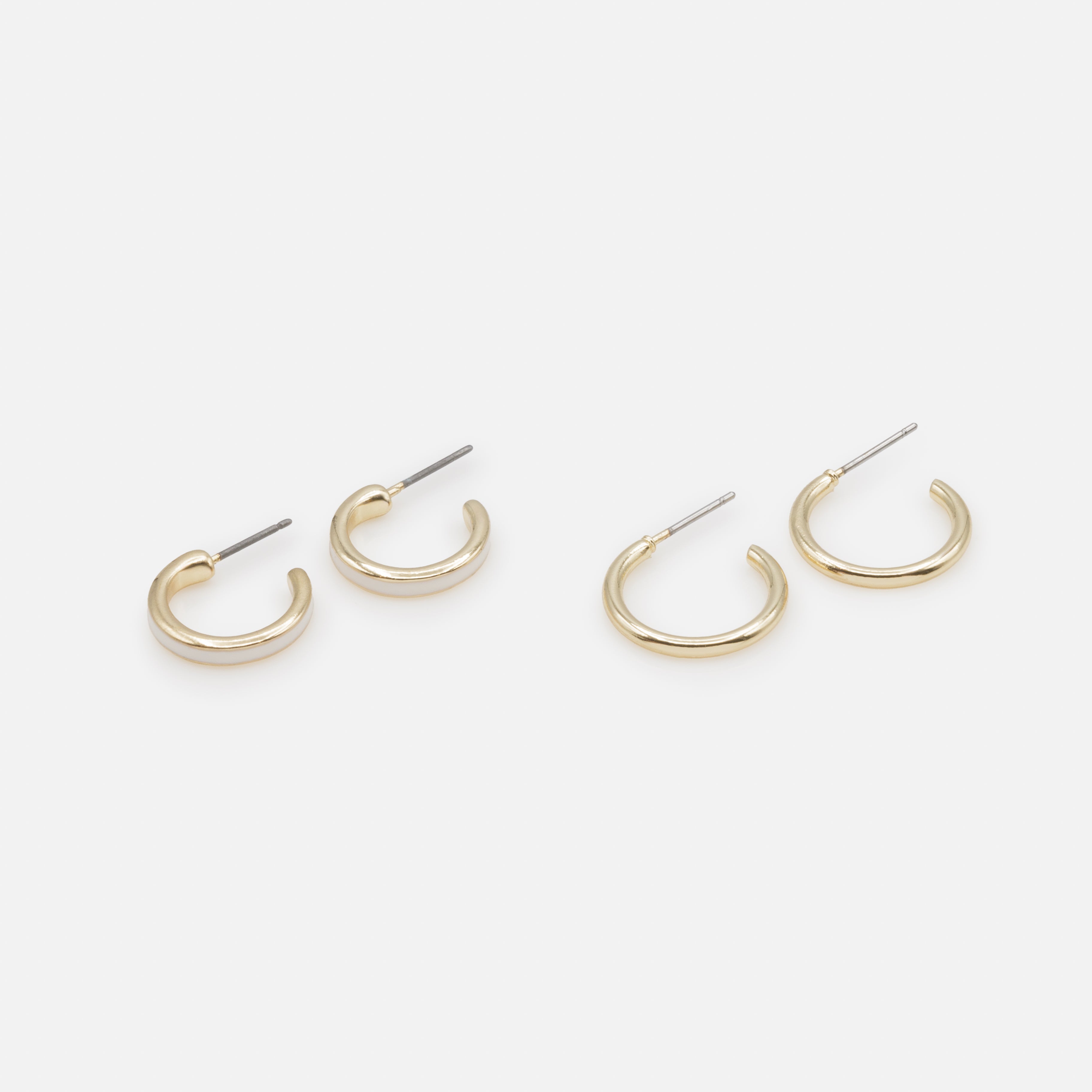 Duo de boucles d'oreilles anneaux dorés simples et à bande blanche
