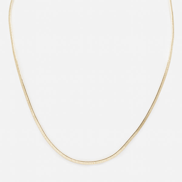 Load image into Gallery viewer, Gold chain with flat serpentine links