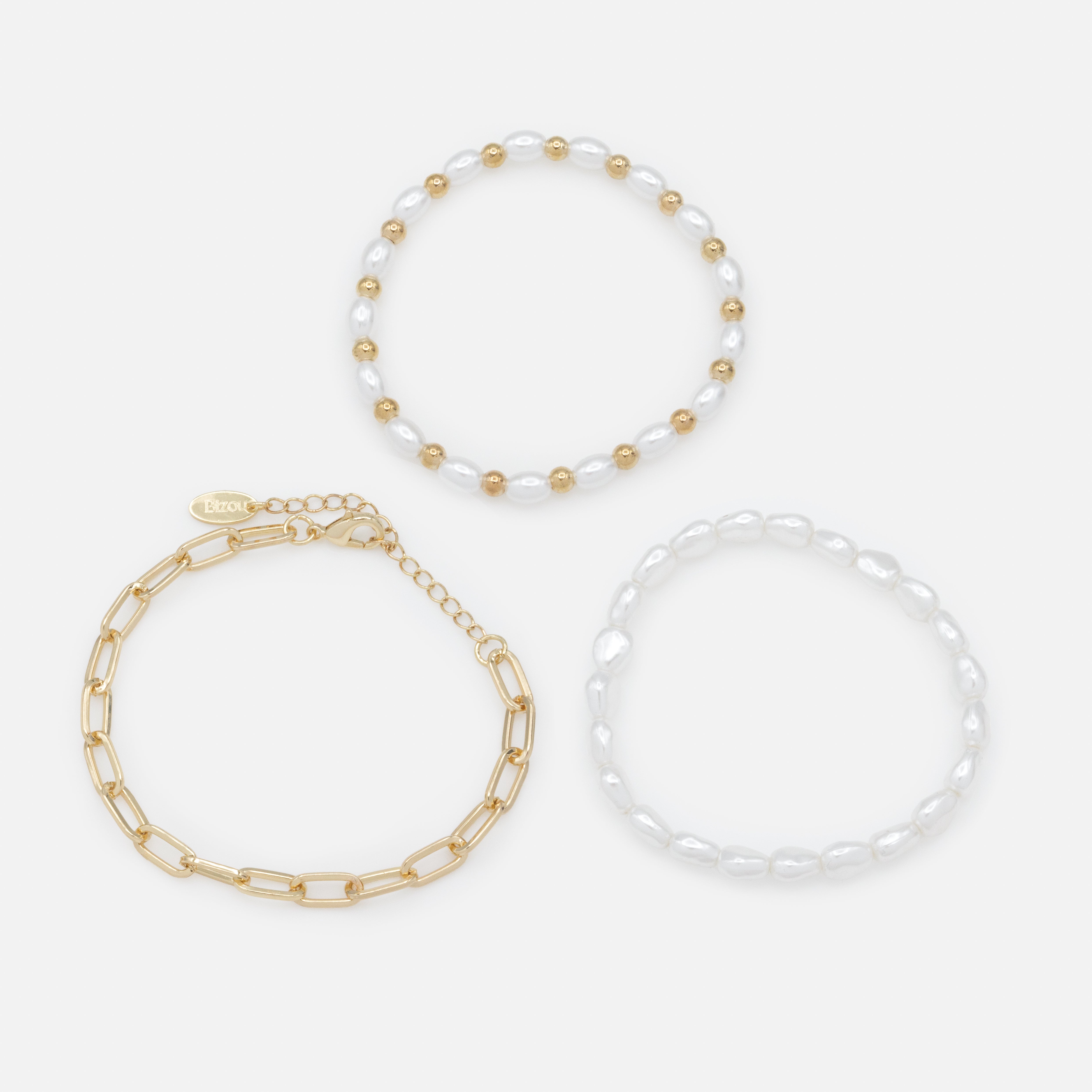 Trio de bracelets mailles trombone dorées et perles