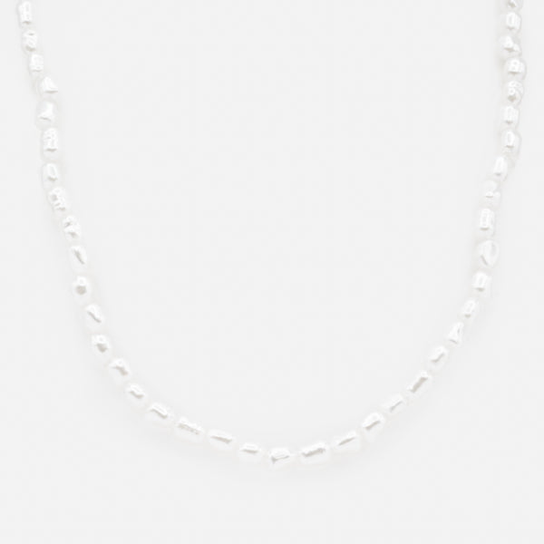 Load image into Gallery viewer, Necklace of small pearls