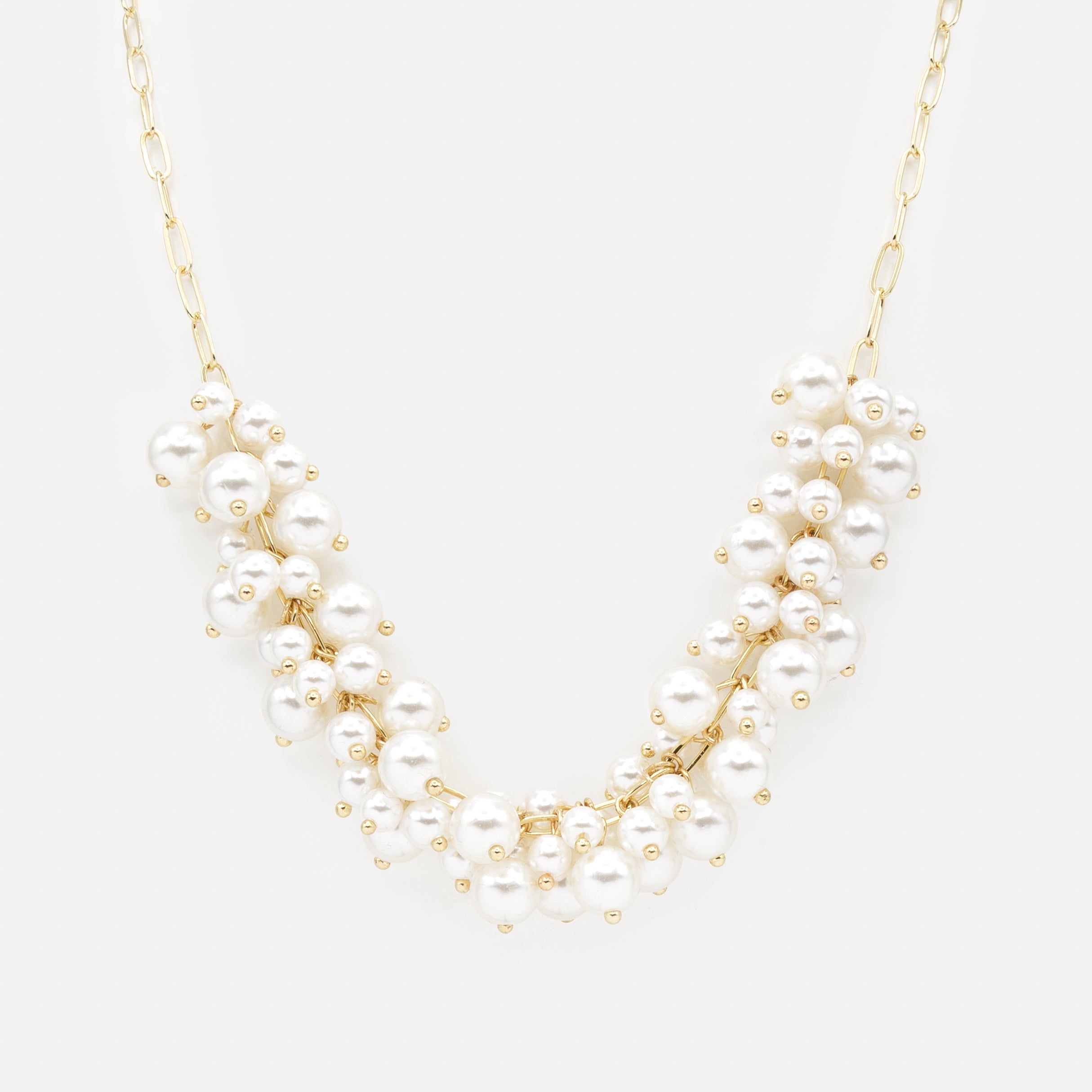 Gold necklace with bouquets of synthetic pearls