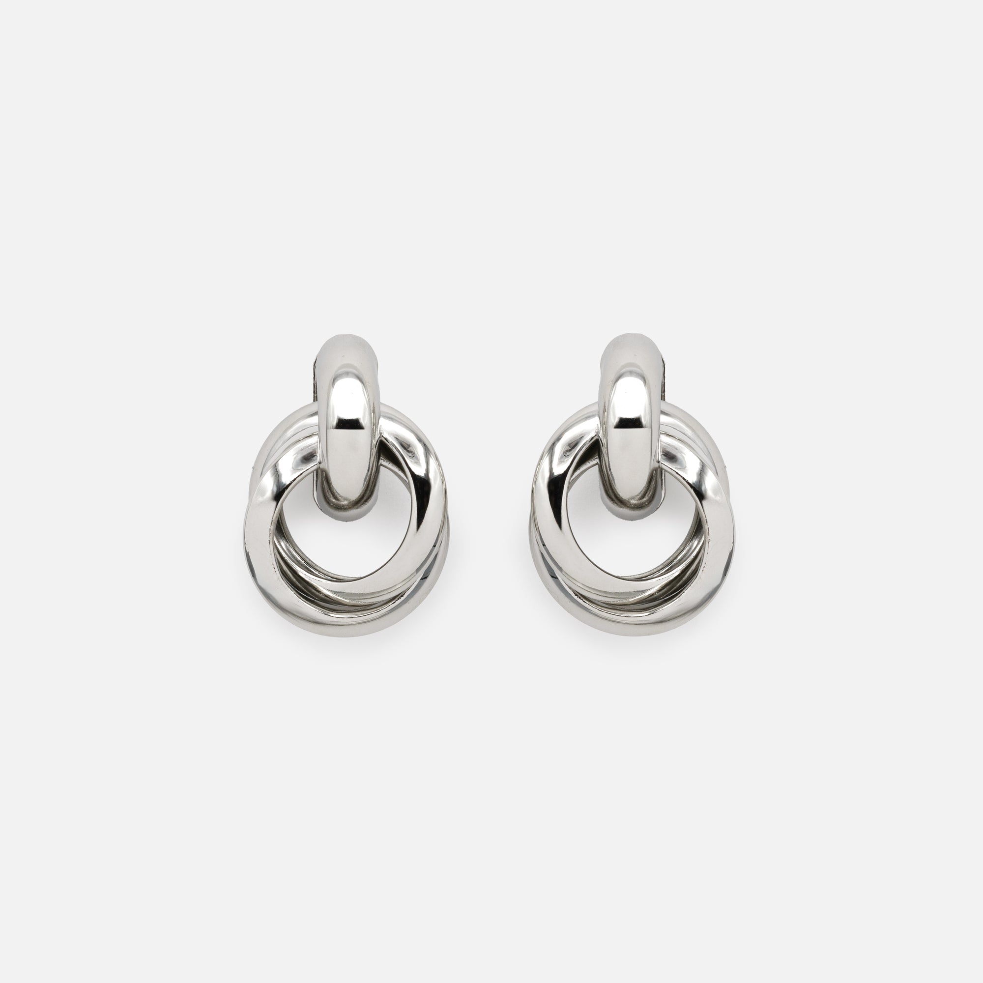 Boucles d'oreilles fixes argentées anneaux suspendus entremêlés