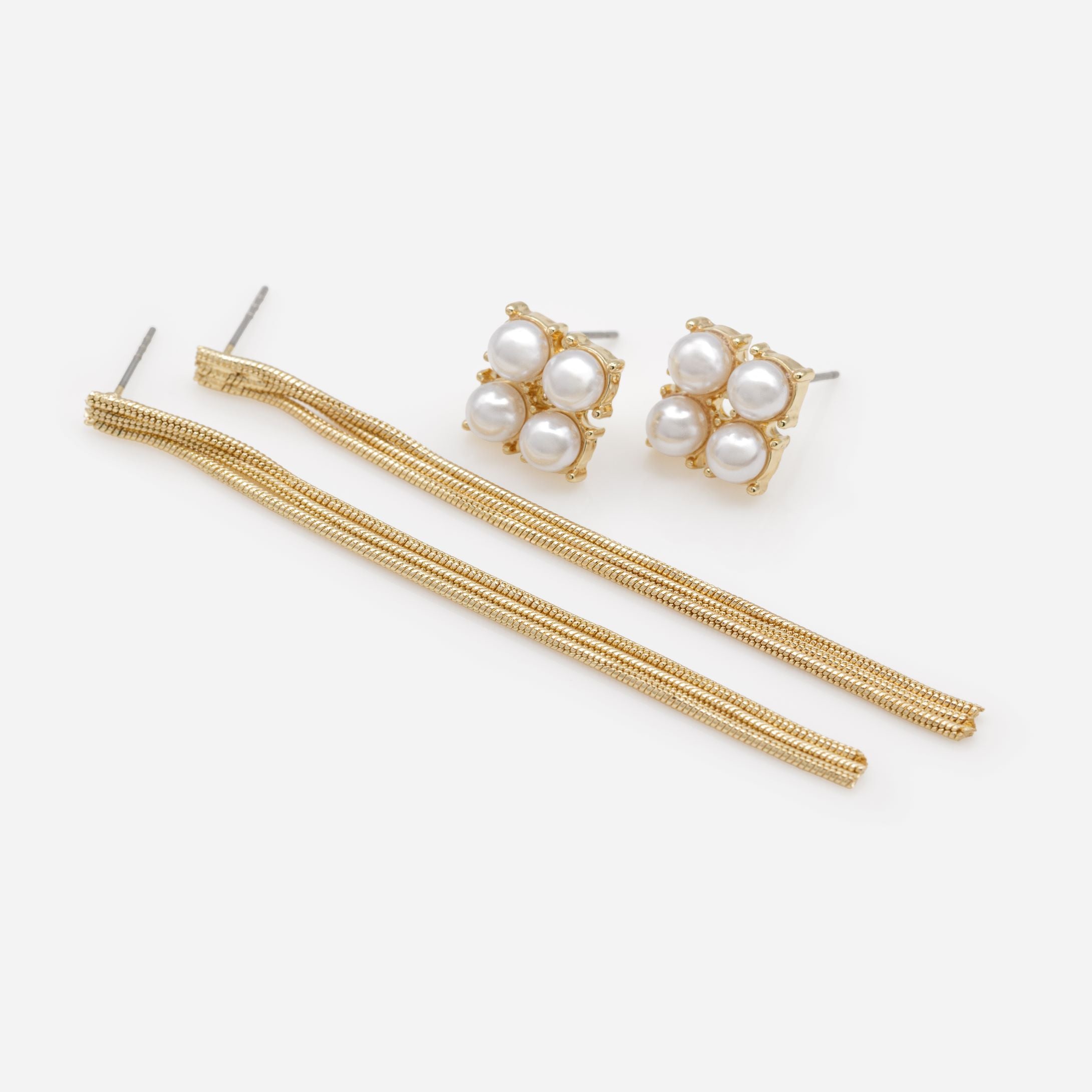 Duo of long gold earrings and pearl squares