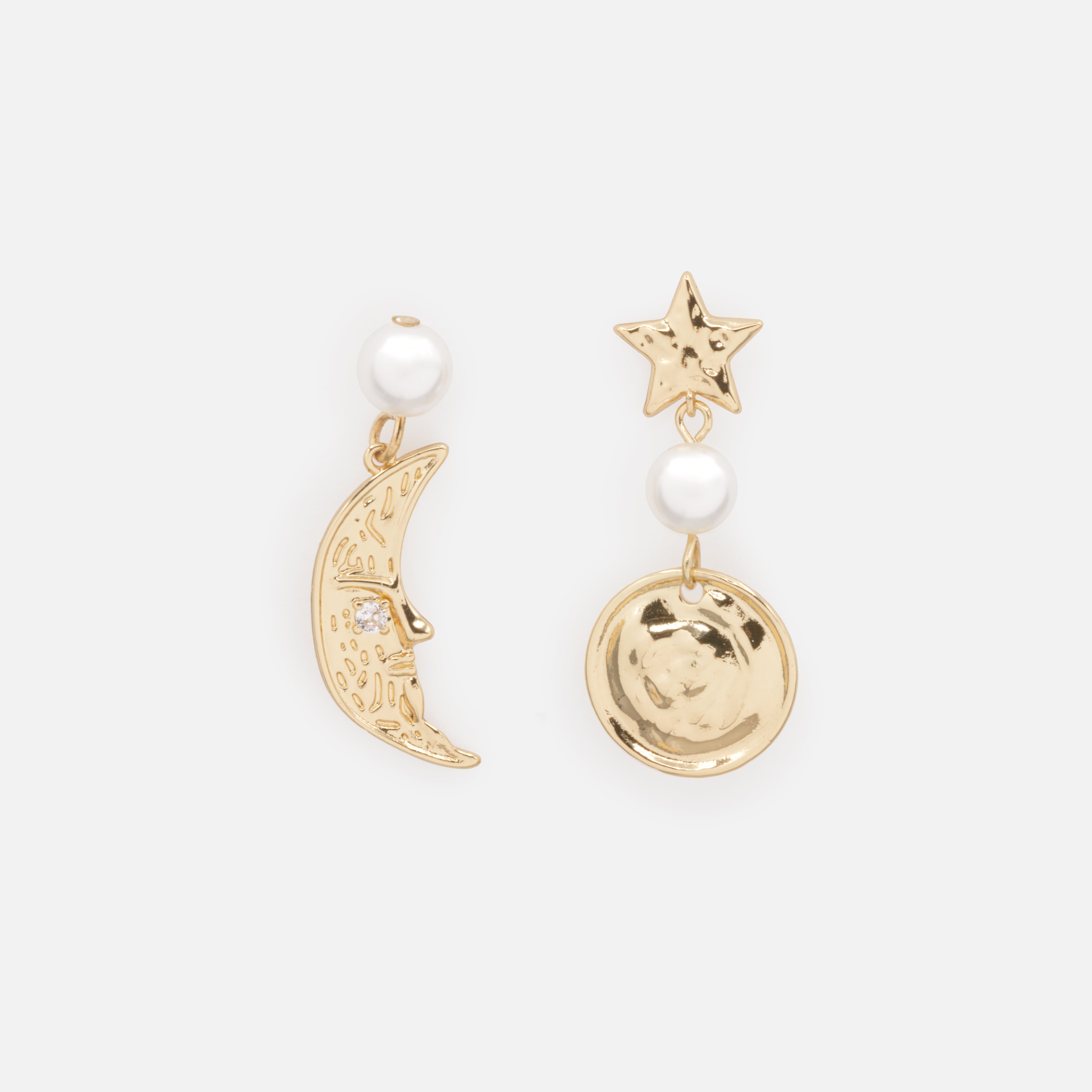 Boucles d'oreilles lunes et étoile dorées avec perles
