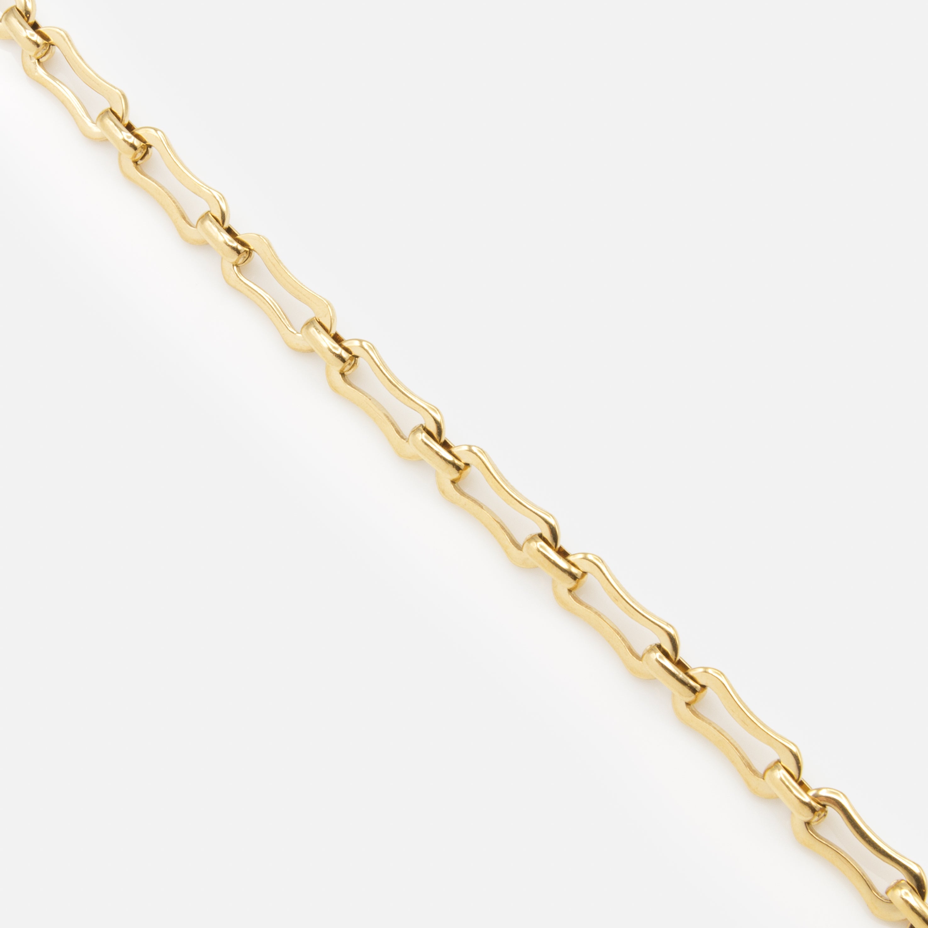 Gold peanut link bracelet