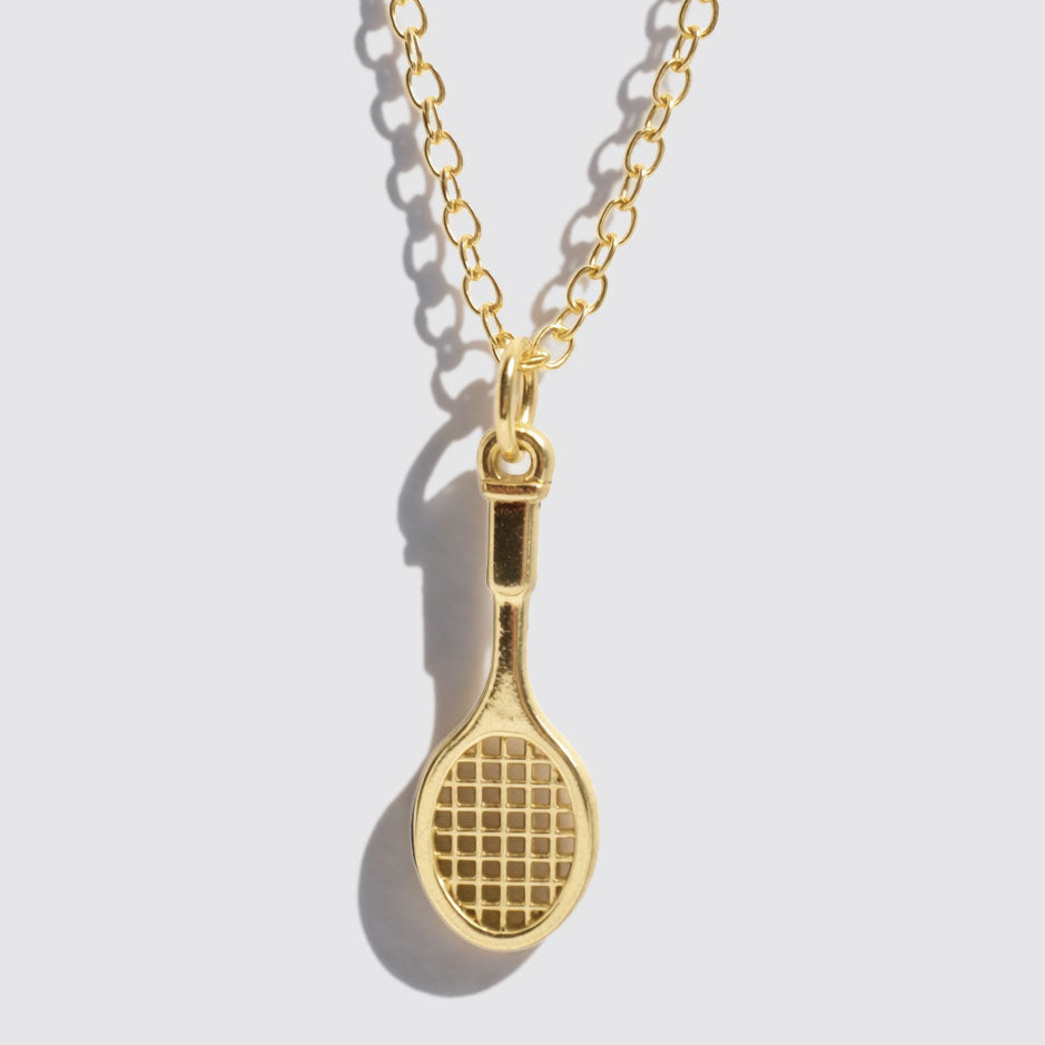 Collier doré à pendentif charm raquette de tennis