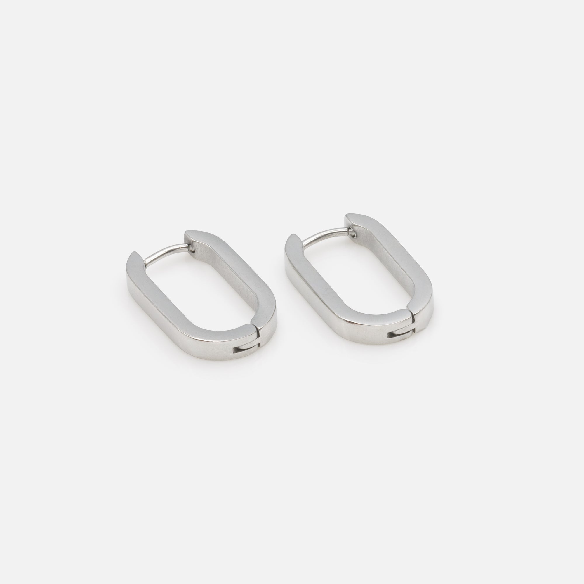 Silver oval hoop earrings in stainless steel