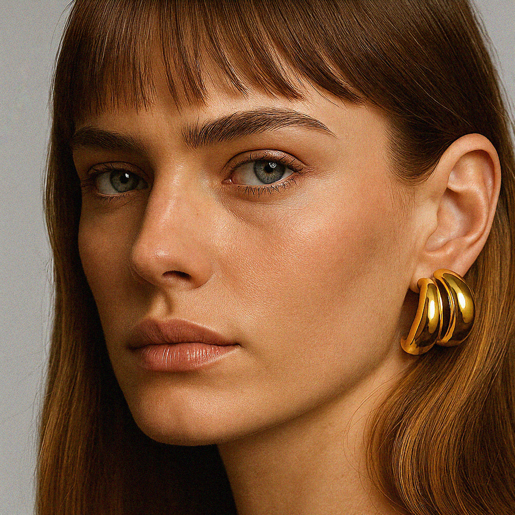 Gold-plated stainless steel claw earrings