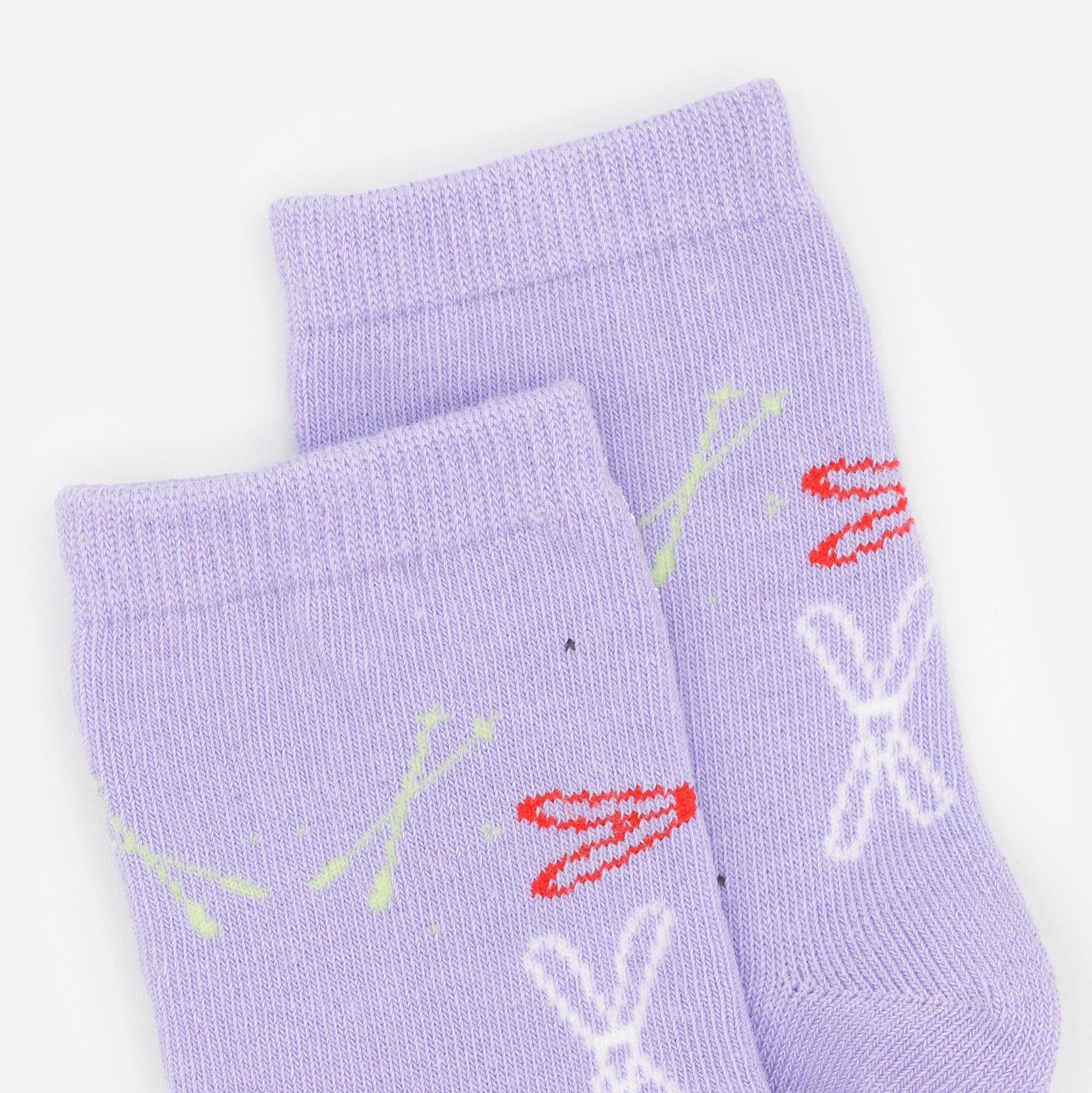 Mini bas lilas avec skis multicolores