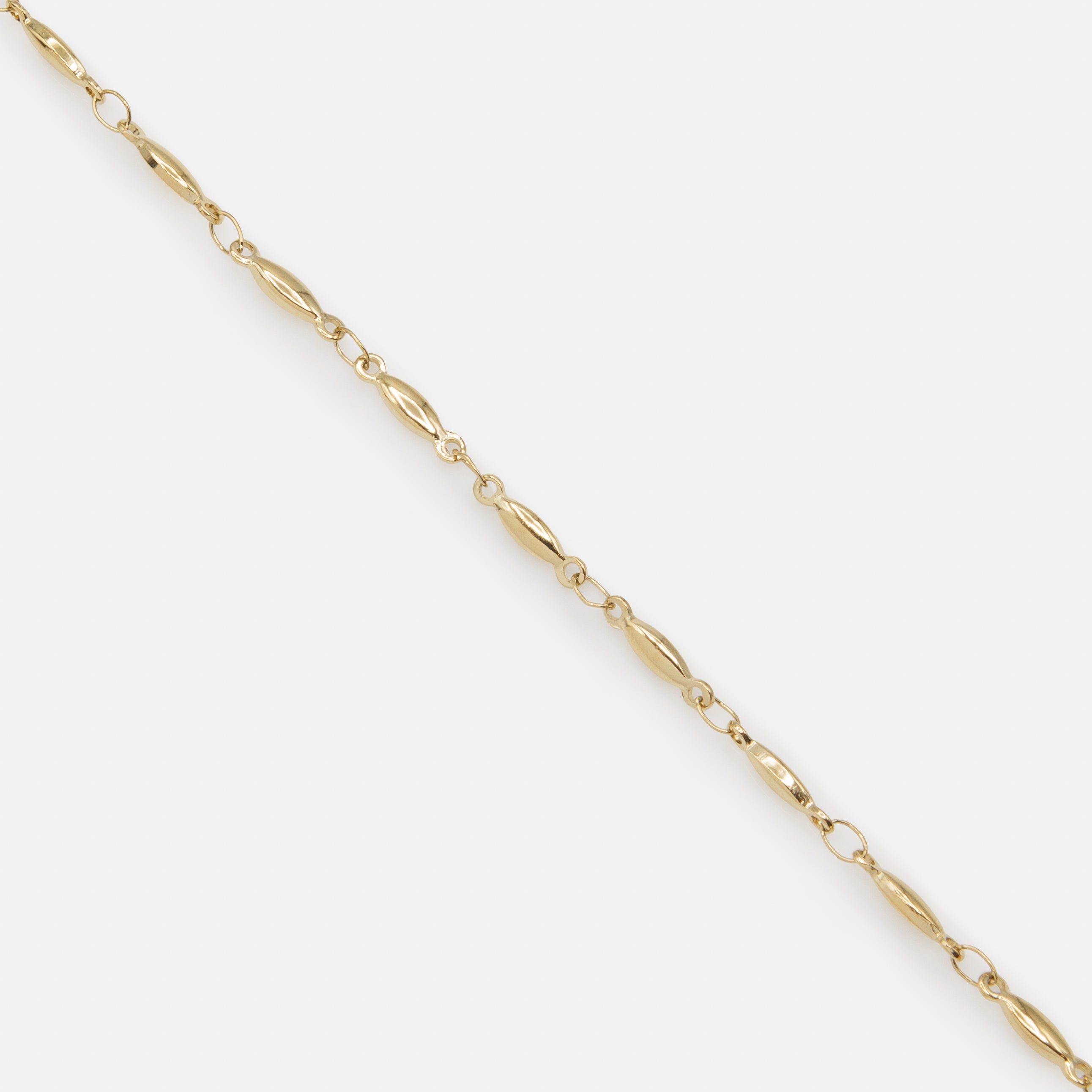 Bracelet doré à mailles allongées en acier inoxydable