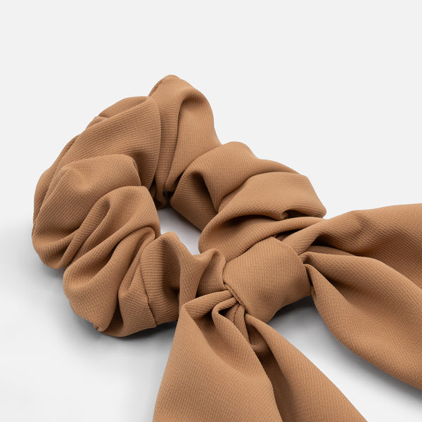 Load image into Gallery viewer, Handmade beige scrunchie with bow
