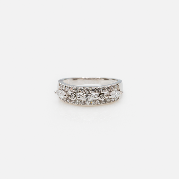 Sterling silver ring with stones