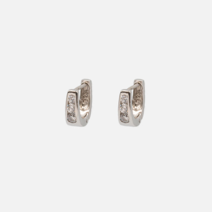 Boucles d'oreilles anneaux avec pierres en argent sterling