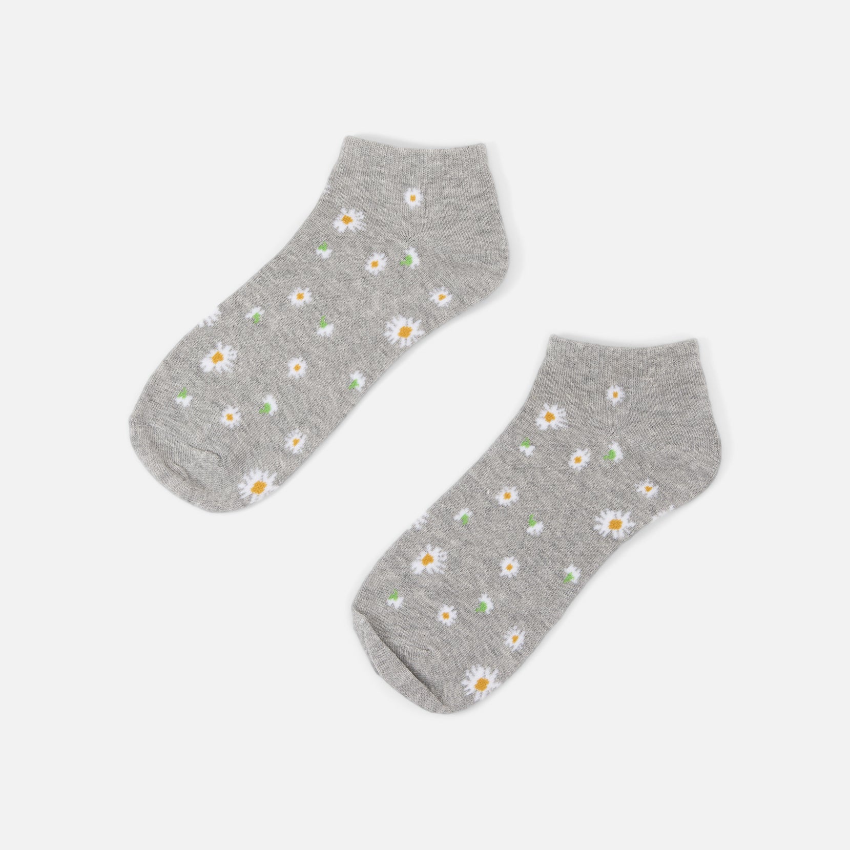 Grey ankle socks with daisies