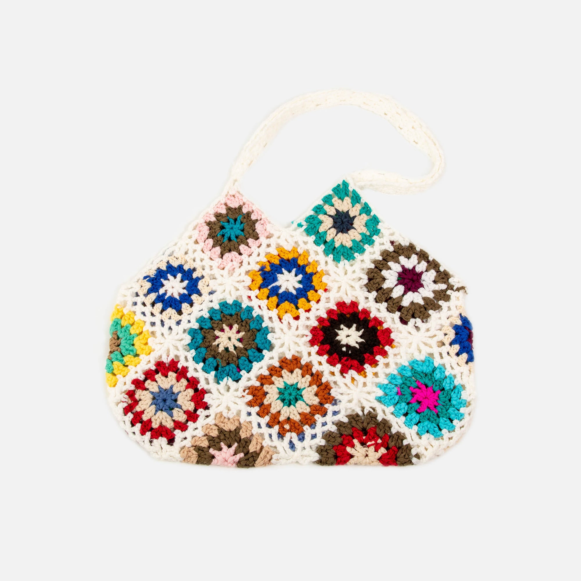 White crochet beach bag