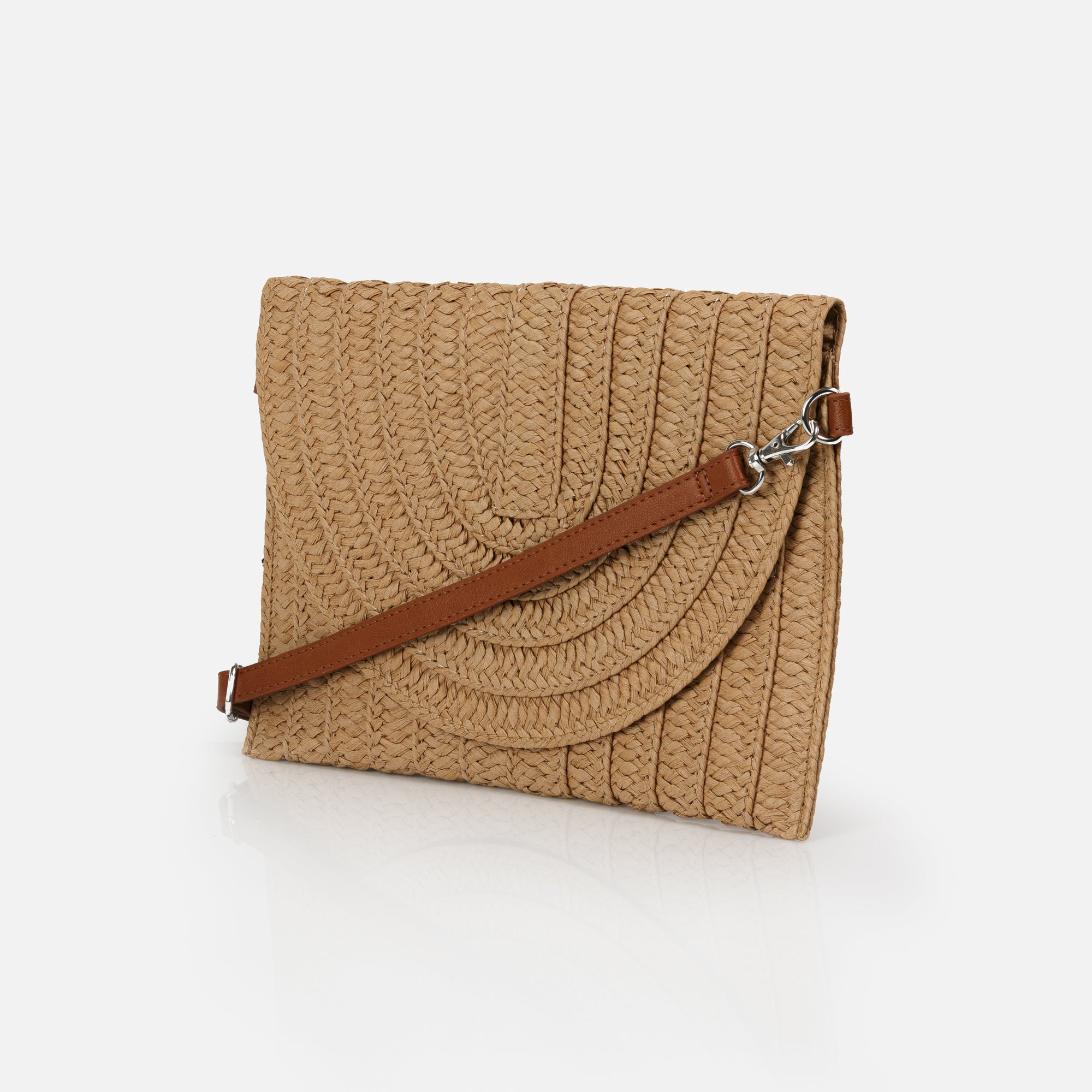 Straw clutch with removable strap