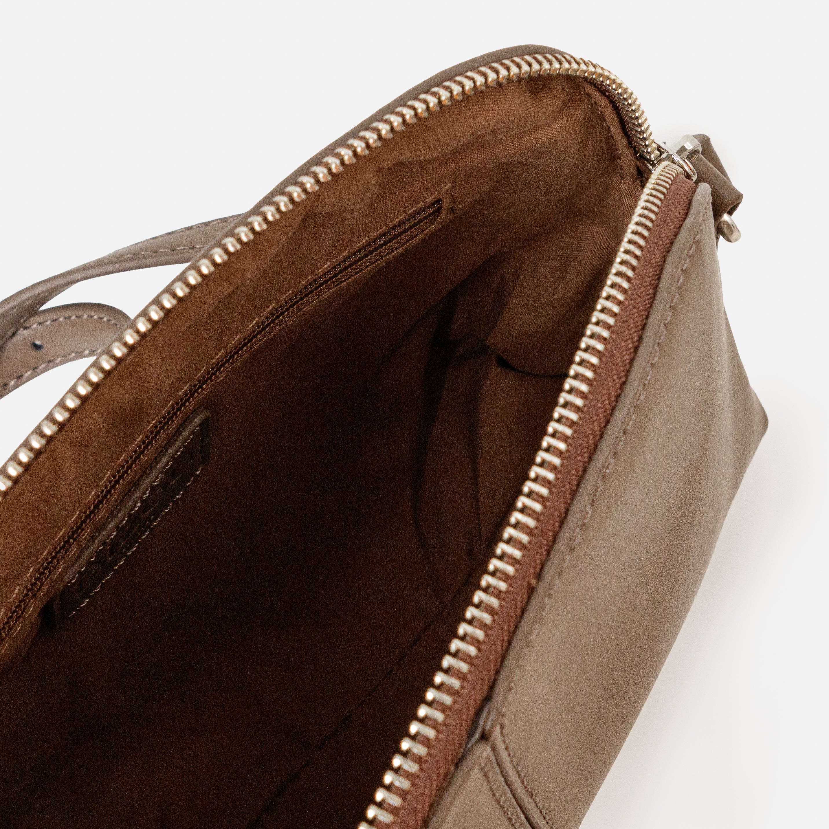 Taupe shoulder bag with front seam