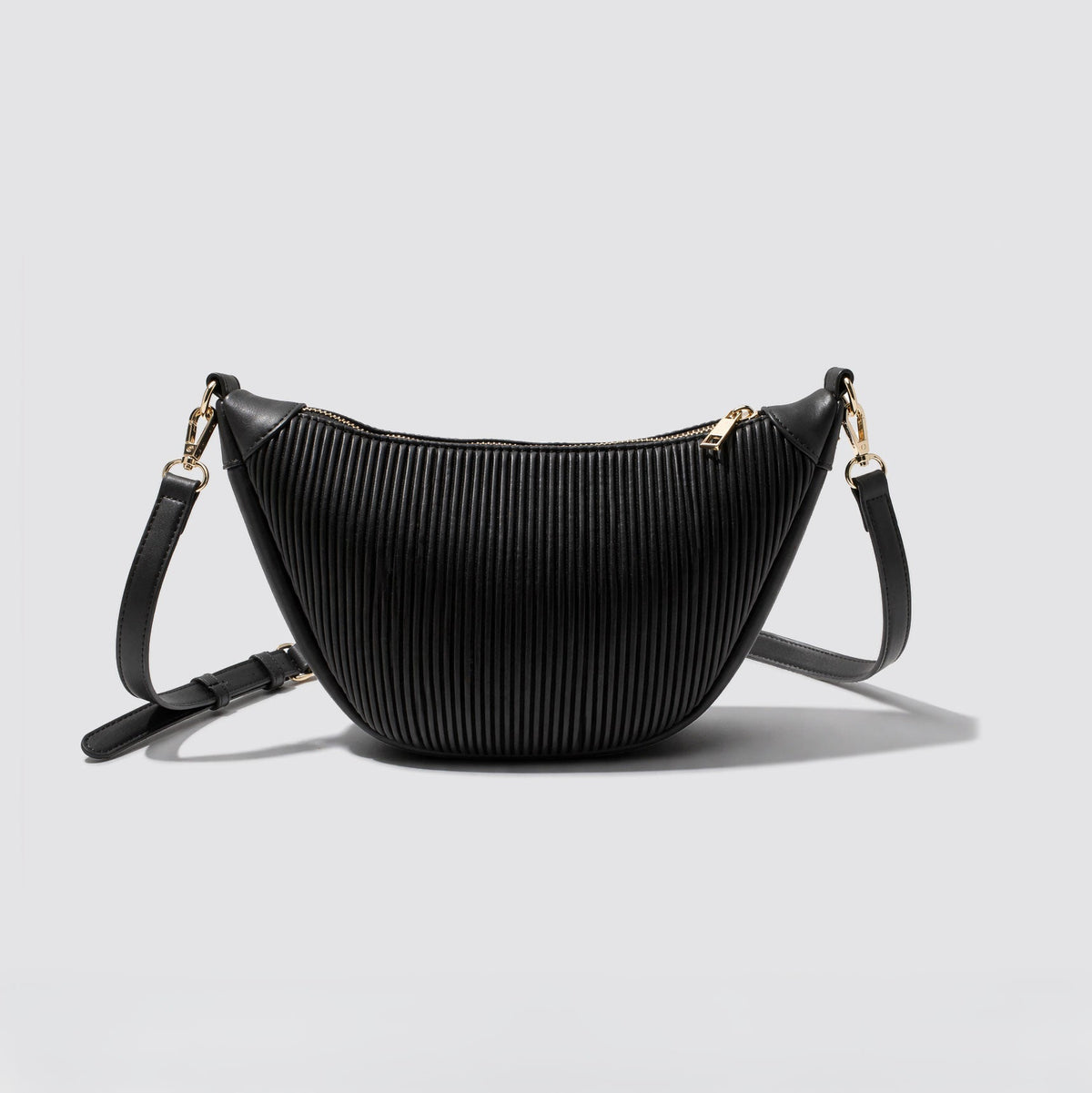Sac à bandoulière côtelé forme croissant noir