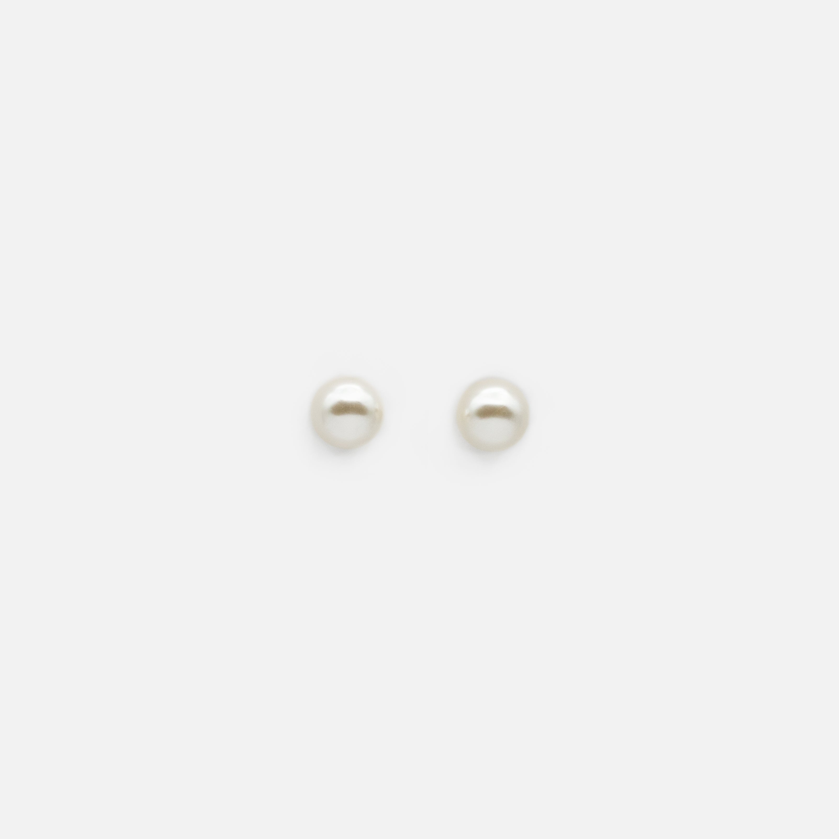 5 mm synthetic pearl earrings
