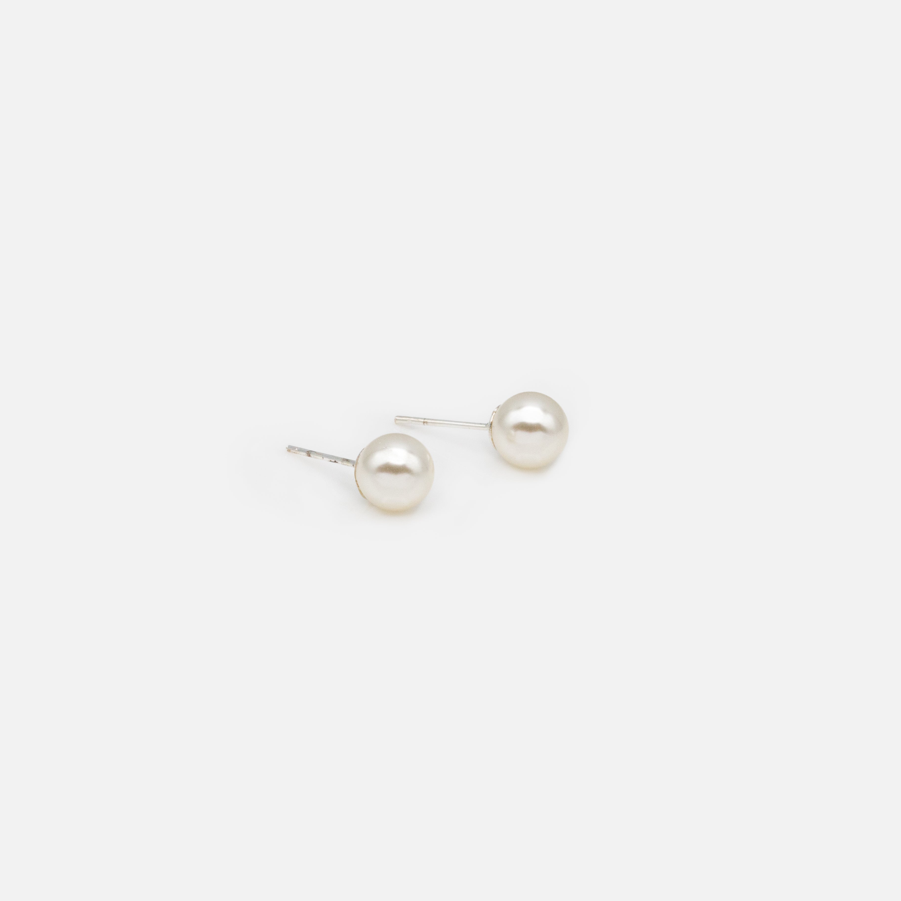 5 mm synthetic pearl earrings