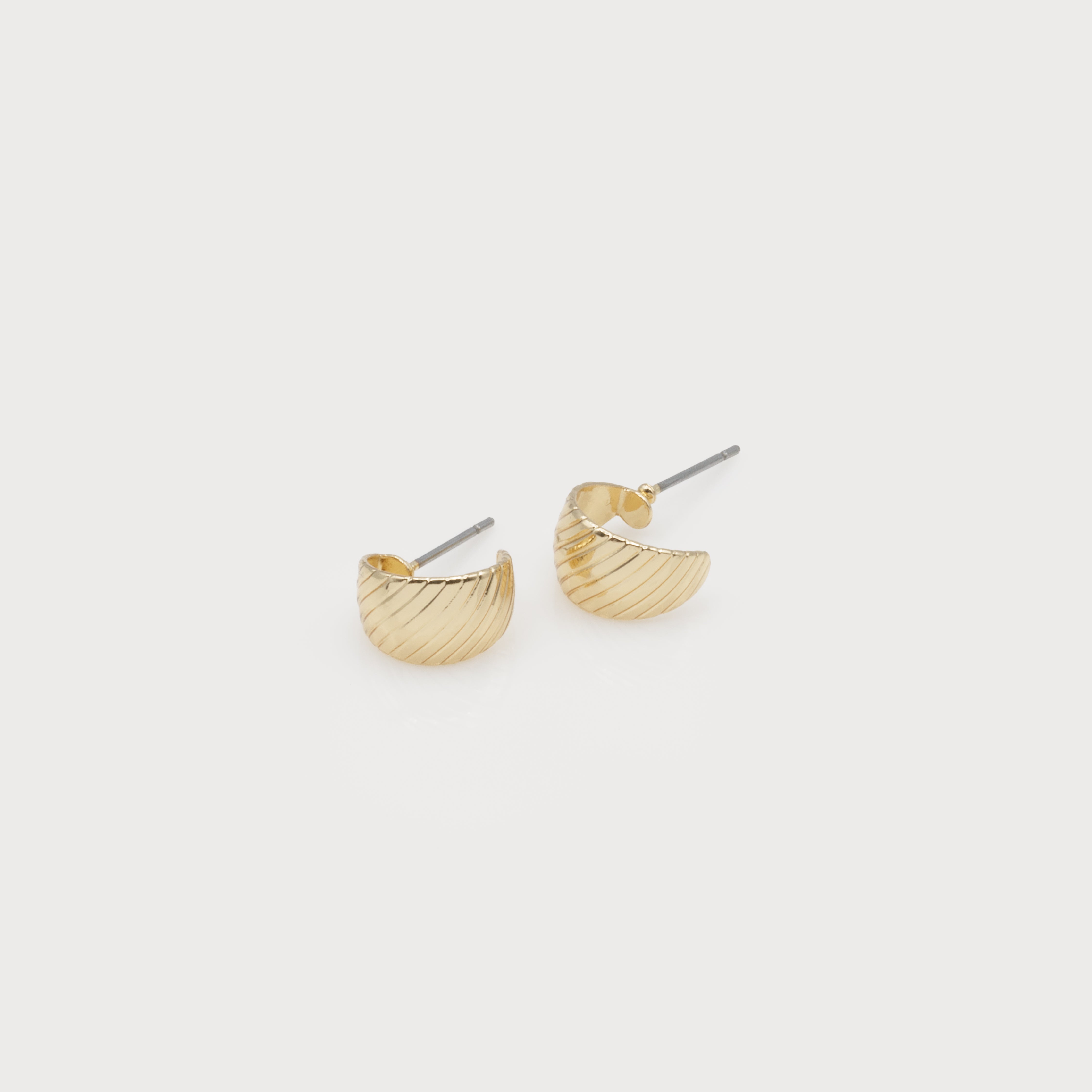 Boucles d'oreilles anneaux dorés ouverts avec rainures