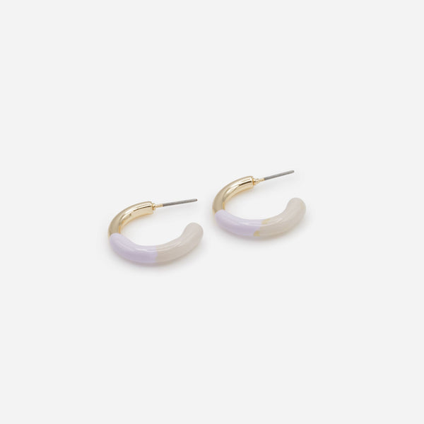 Load image into Gallery viewer, Open golden hoop earrings in lilac and beige tones
