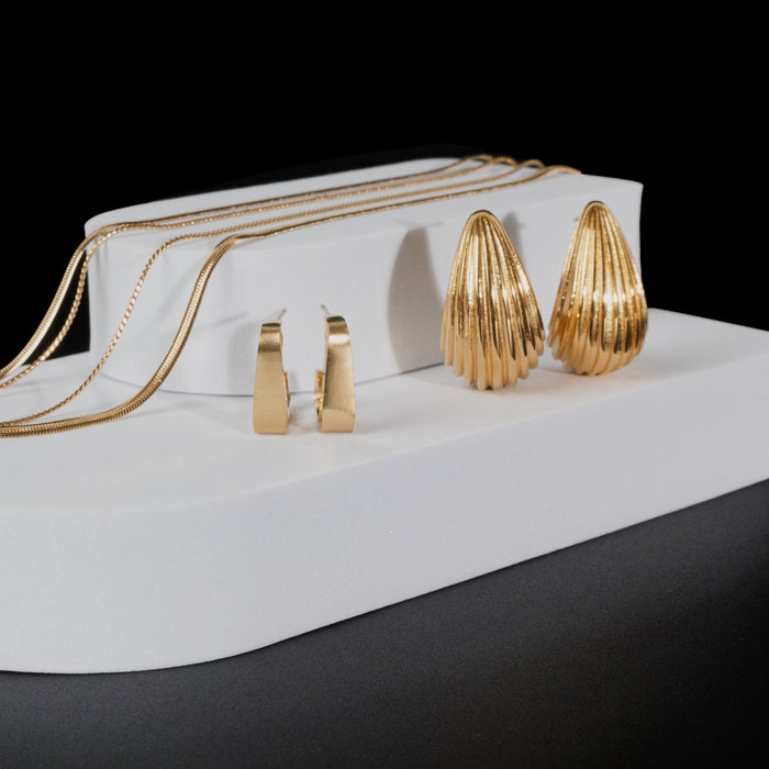 Gold-plated stainless steel shell earrings