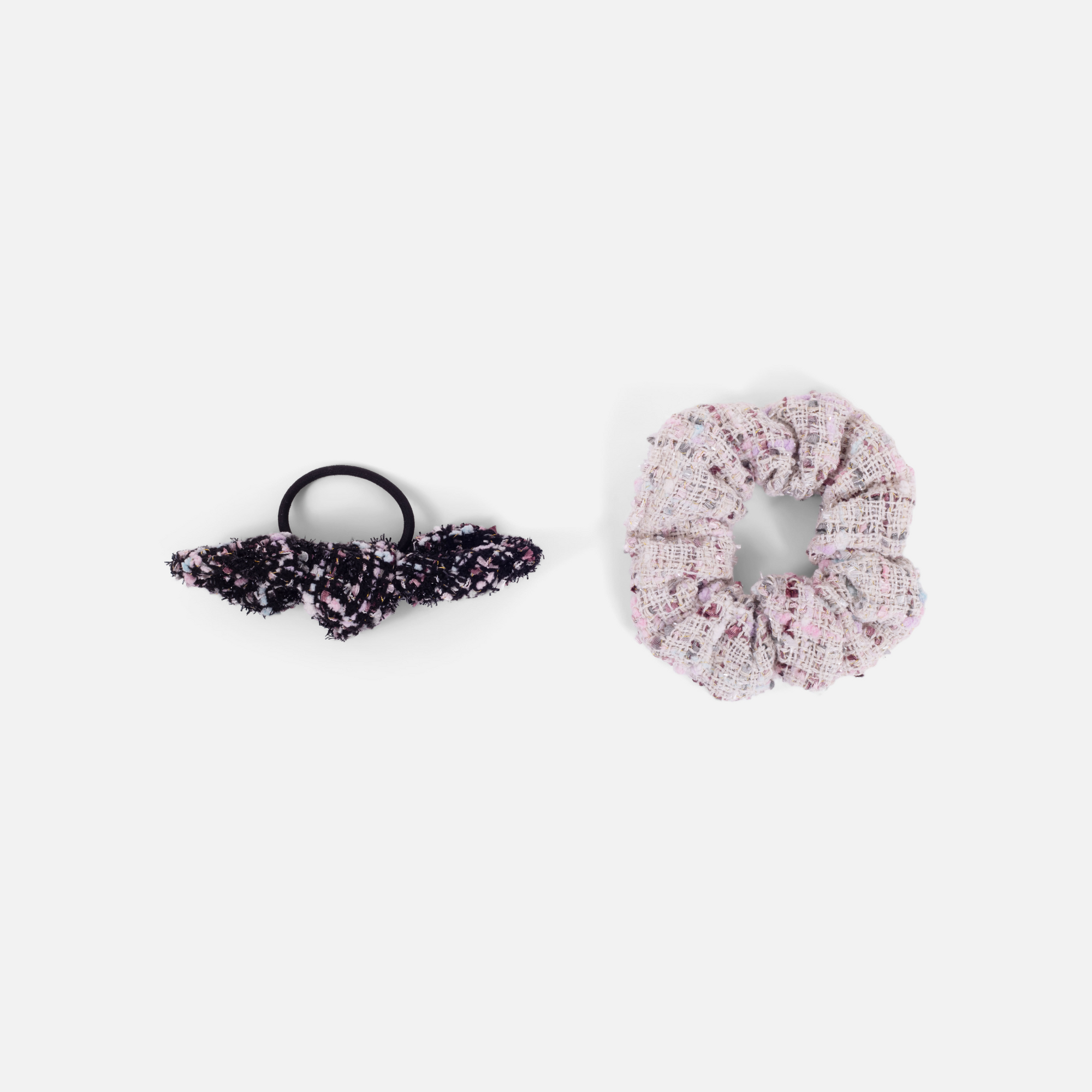 Duo of scrunchies two colors