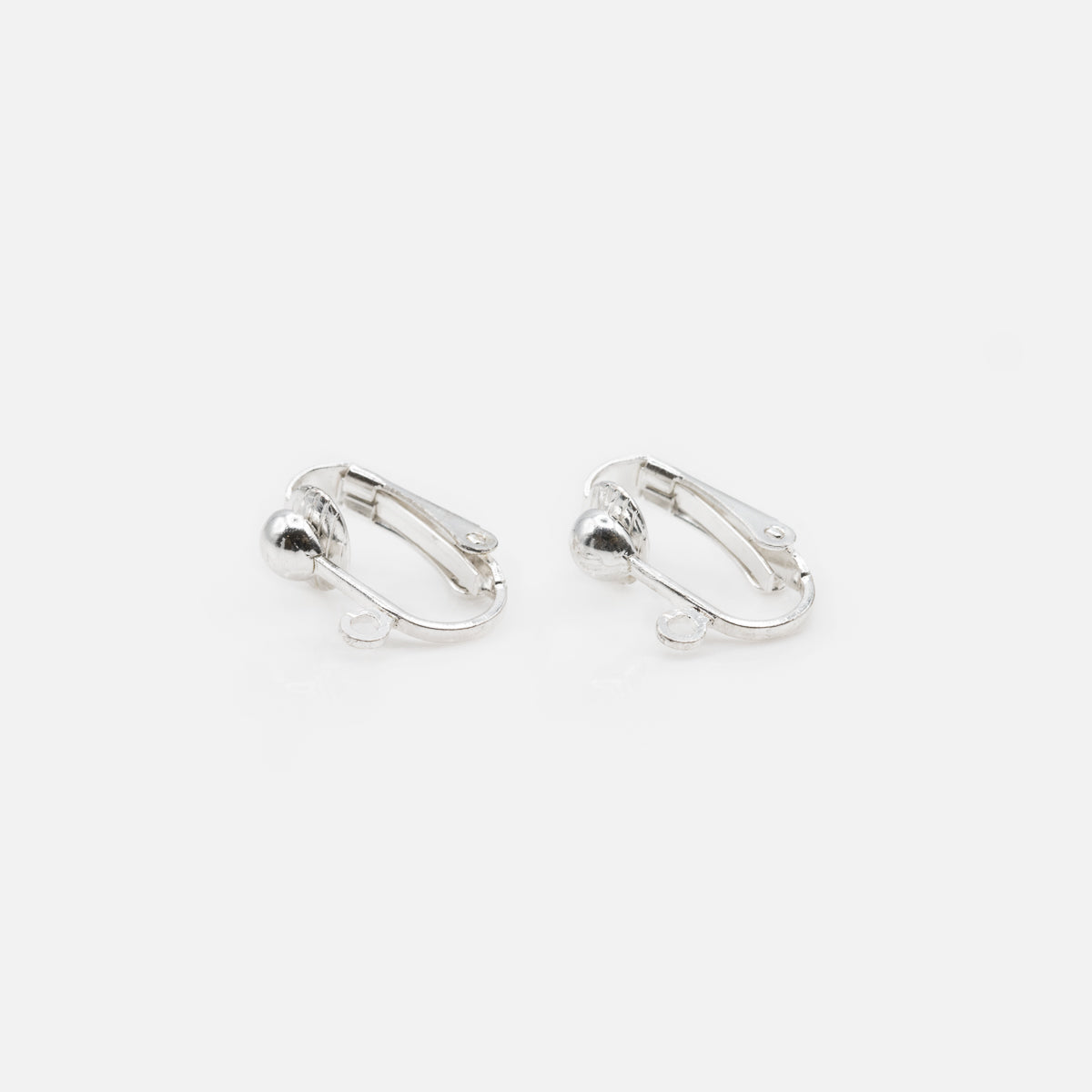 Silvered clip for earrings