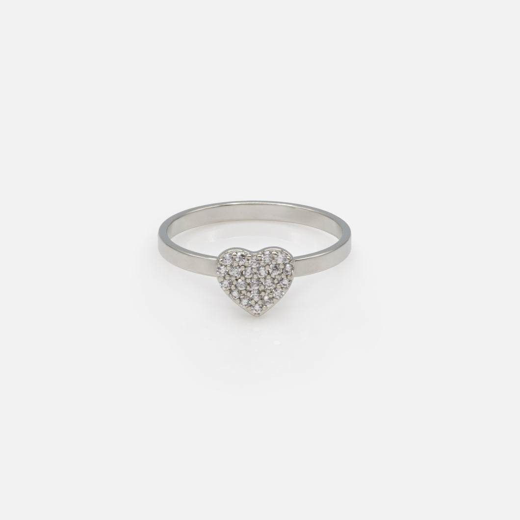 Silver ring with heart adorned with cubic zirconia