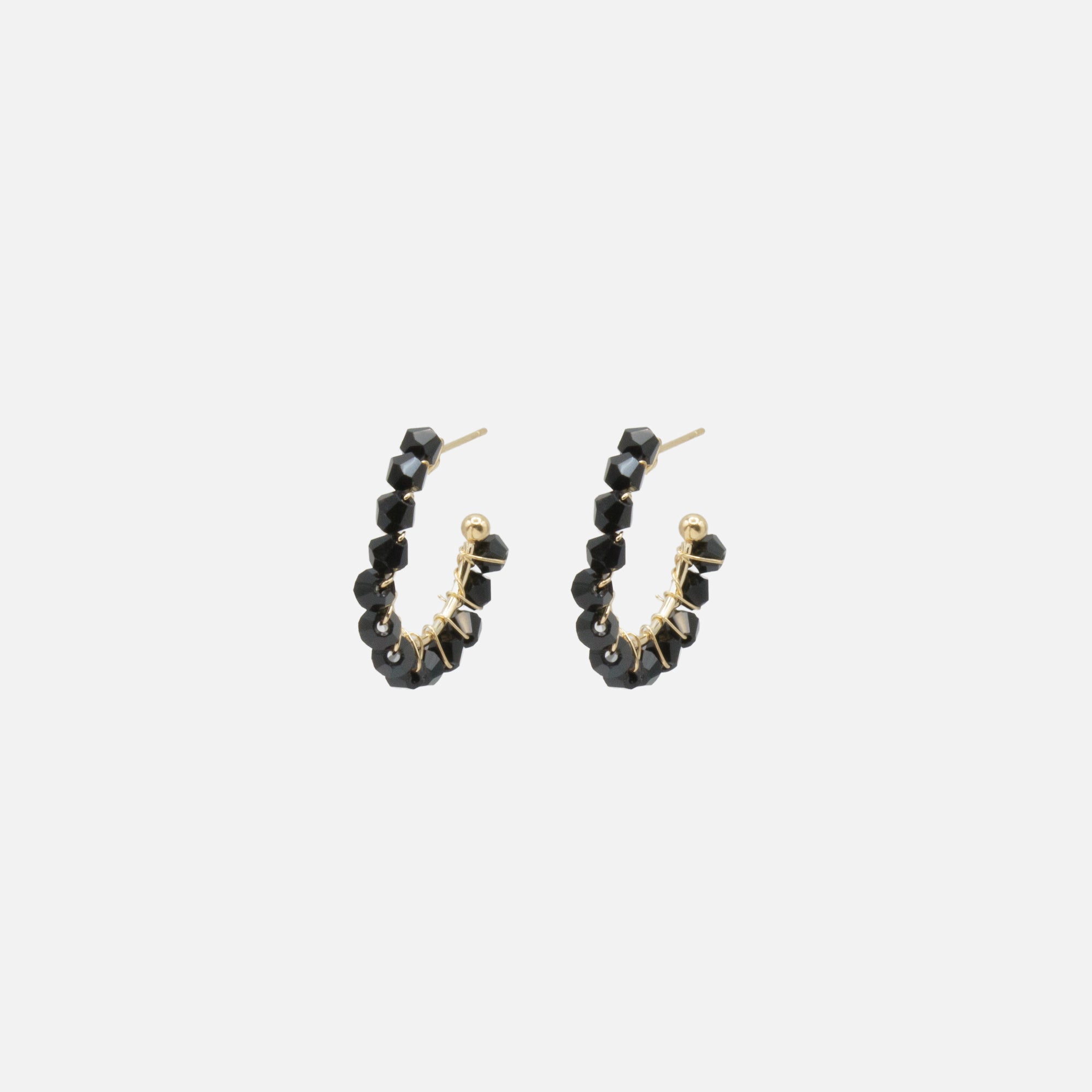 Boucles d'oreilles dorées anneaux de billes noires
