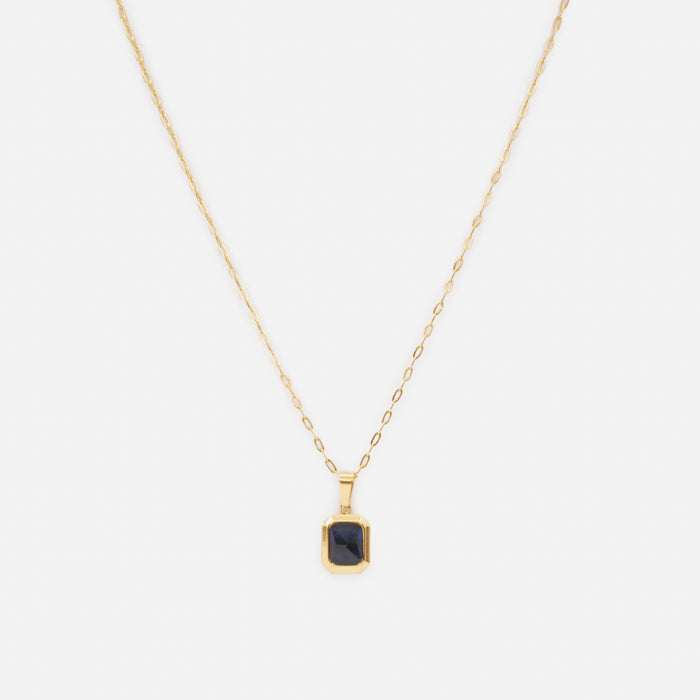 Collier doré avec petite pierre rectangulaire bleue