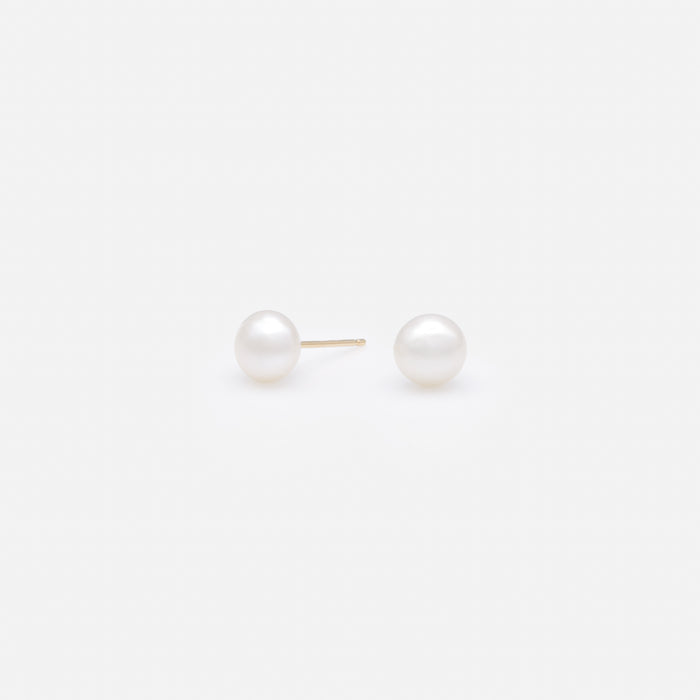Boucles d'oreilles perles d'eau douce 6 à 6,5 mm avec tige en or 14 carats