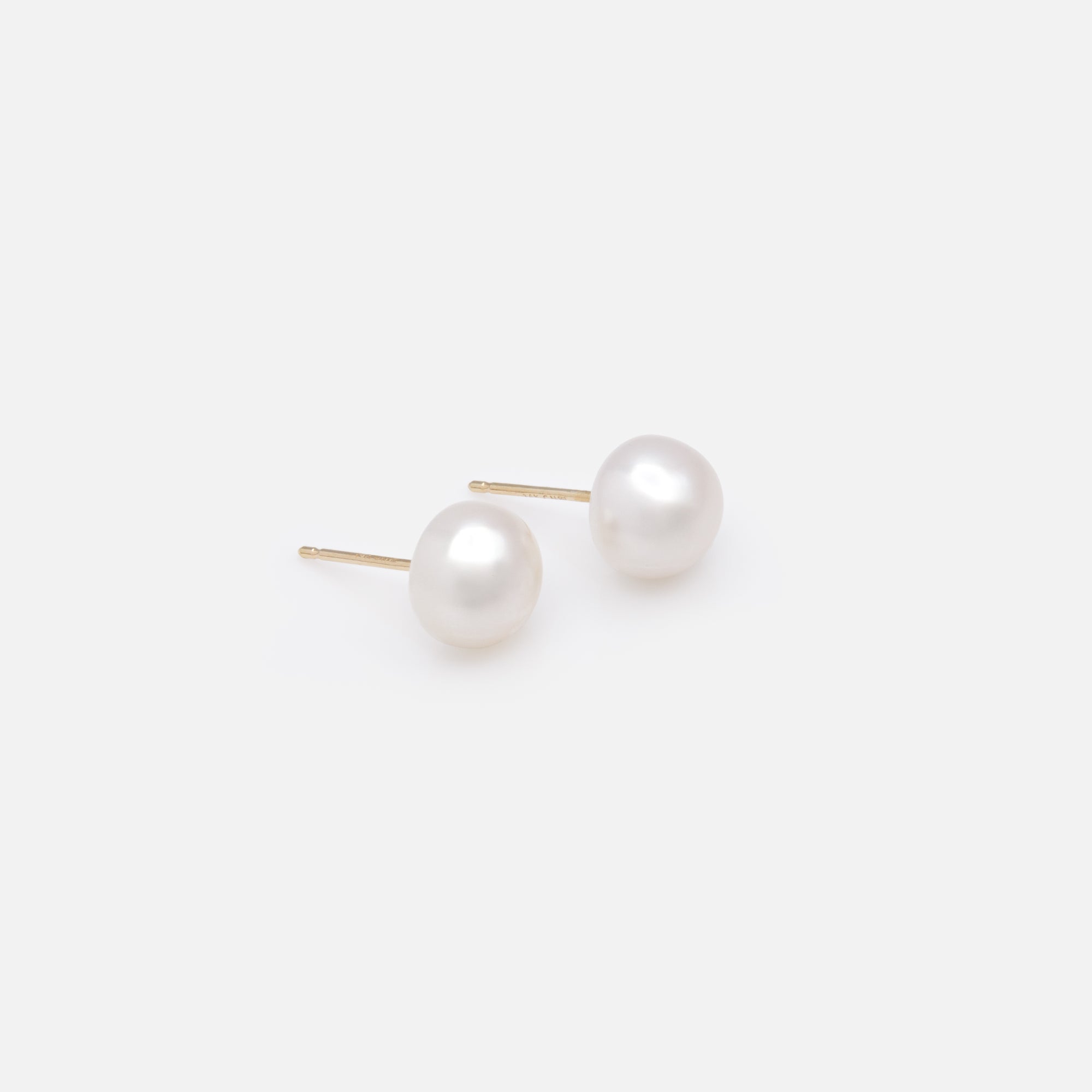 7-7.5mm freshwater pearl earrings with 14k gold post