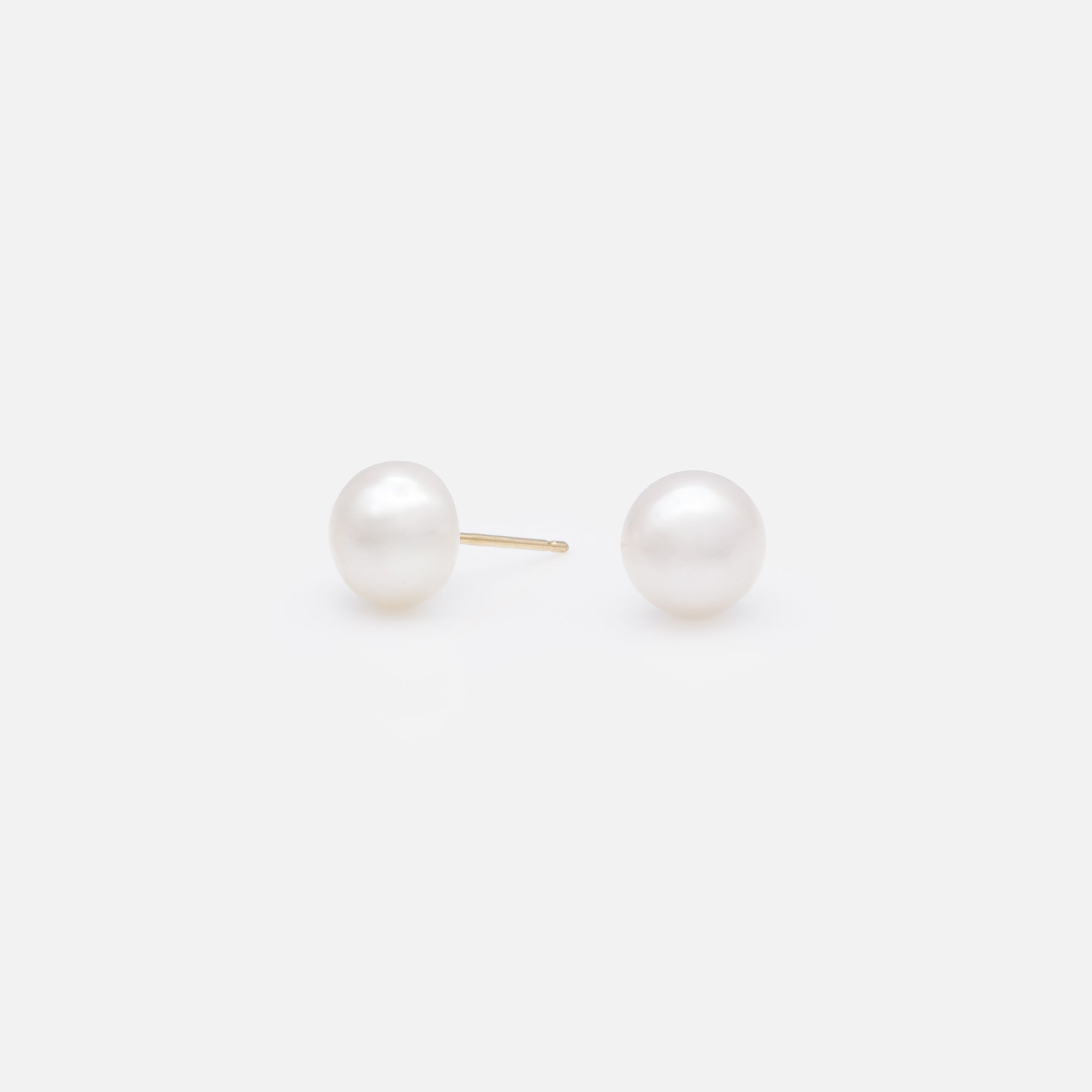 7-7.5mm freshwater pearl earrings with 14k gold post