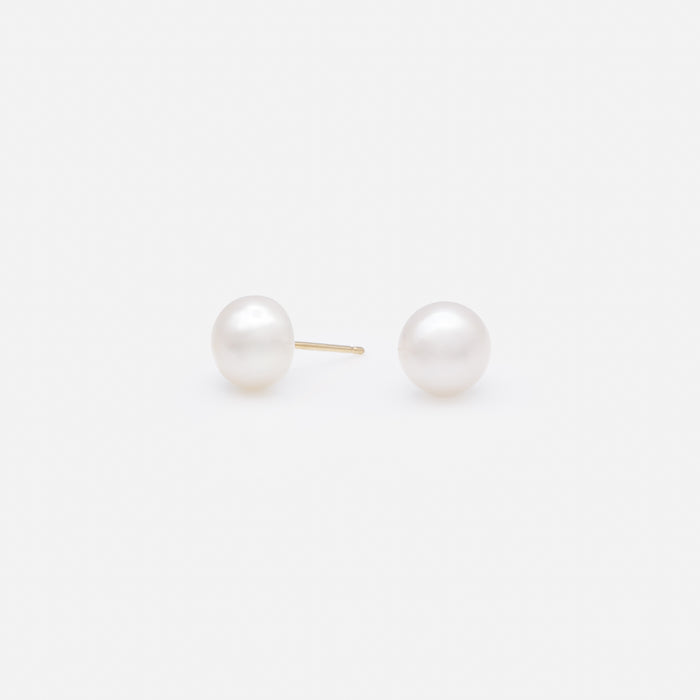 Boucles d'oreilles perles d'eau douce 7 à 7,5 mm avec tige en or 14 carats