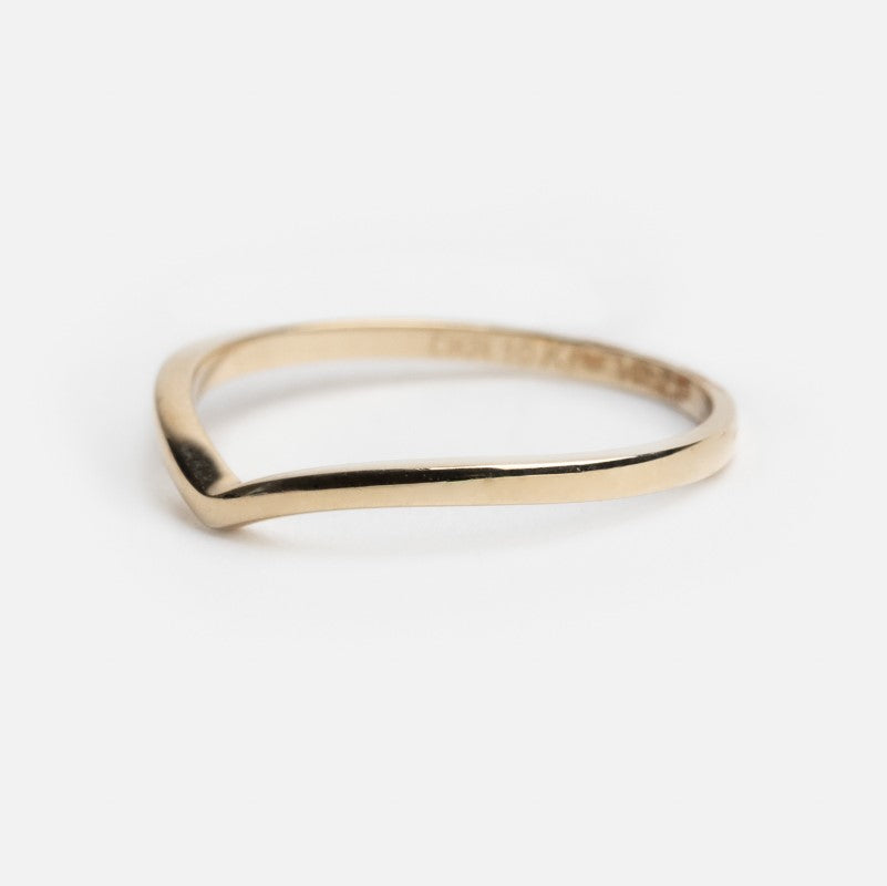 10K gold V ring