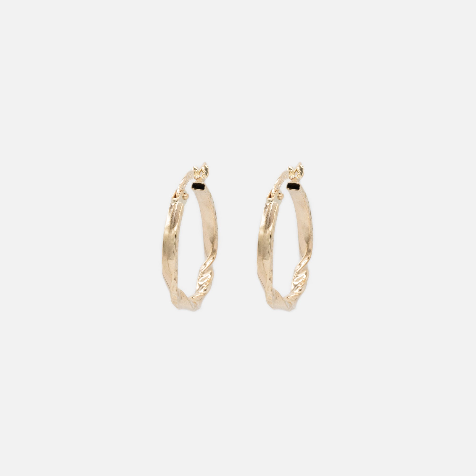 20mm 2-tone hoop earrings in 10k yellow gold