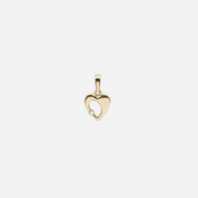 Delicate heart charm and cubic zirconia in 10 carat gold